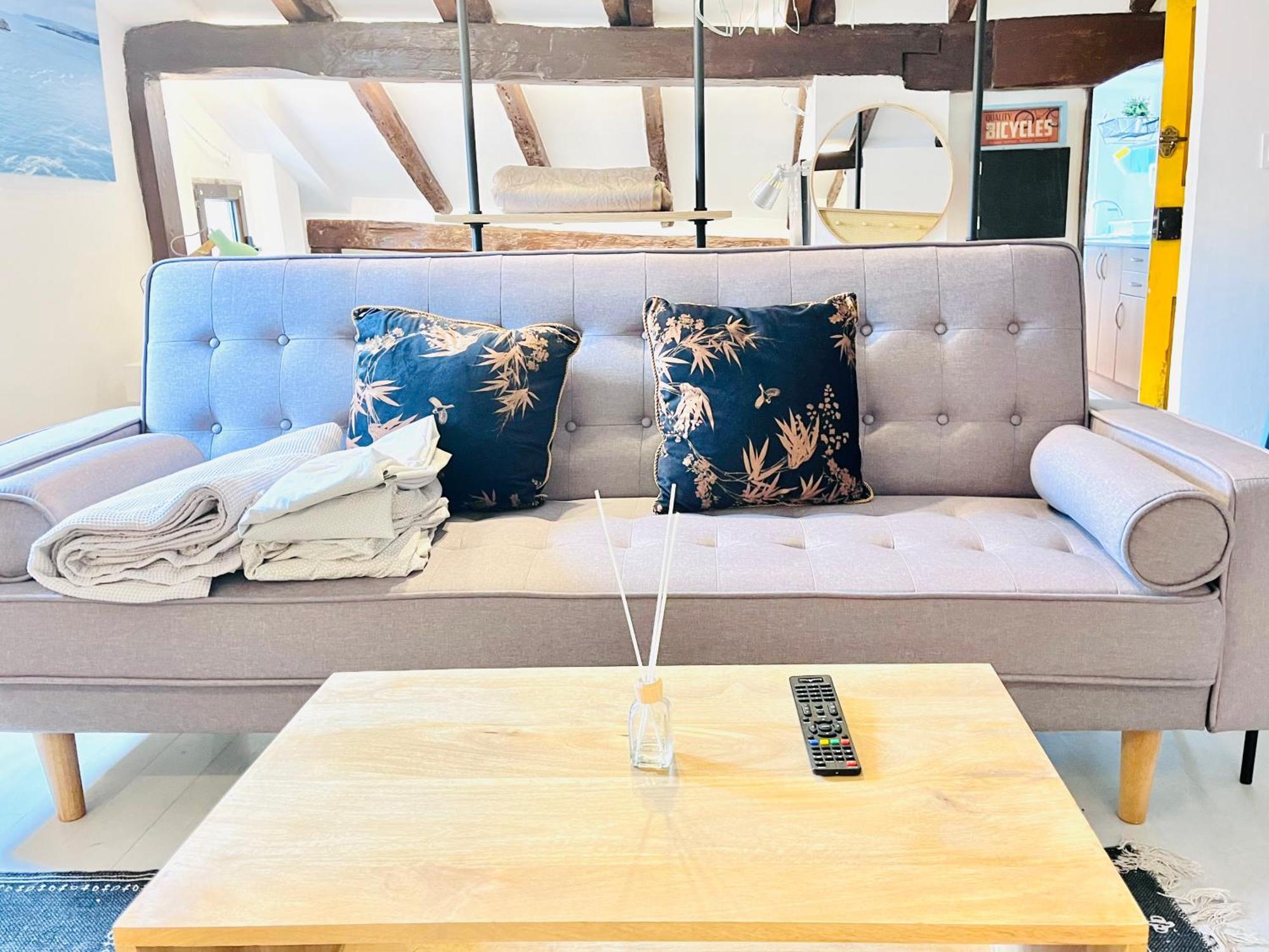 Loft Buhardilla En Perfecta Ubicacion Apartment *